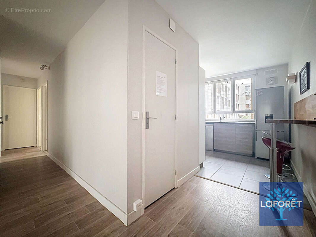 Appartement à CHILLY-MAZARIN