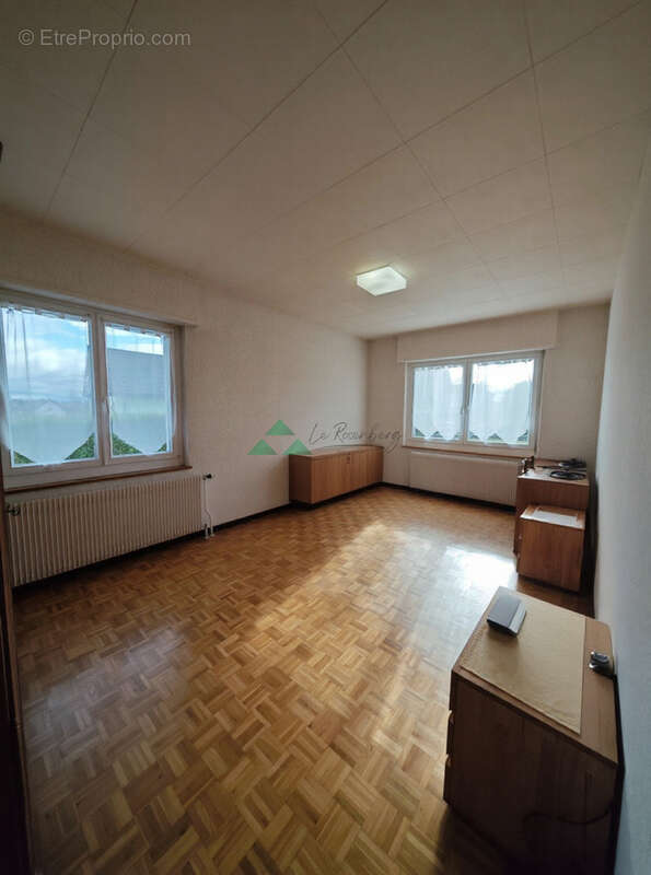 Maison familiale 5 chambres avec grand garage et jardin   Proche frontière suisse - photo 8