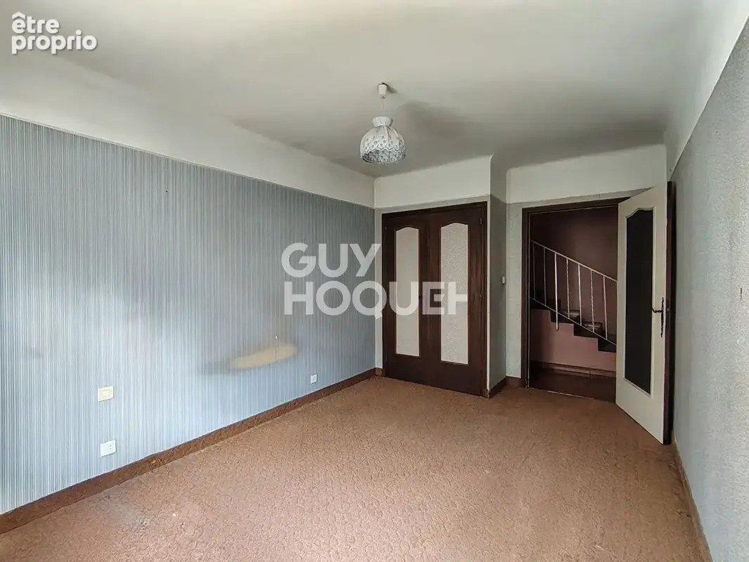 Carpentras Lègue - Maison de 7 pièce(s) de 210 m² avec 5 chambres, jardin et garage - photo 9