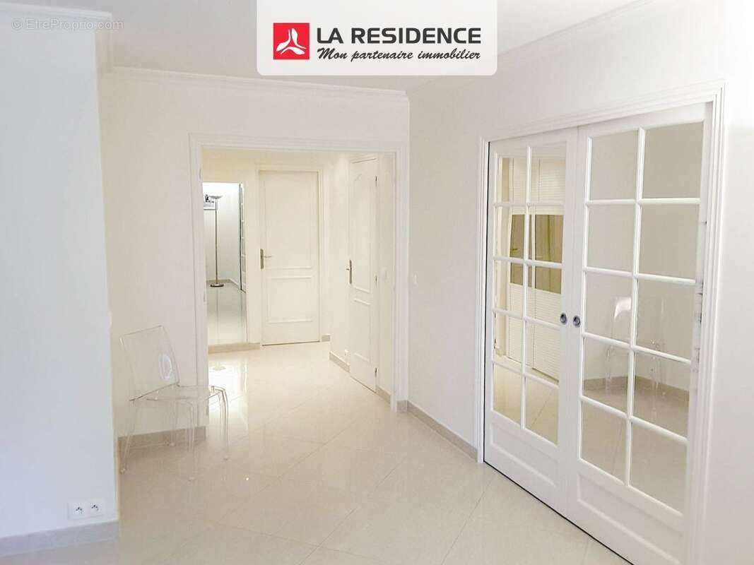 Appartement à VERSAILLES