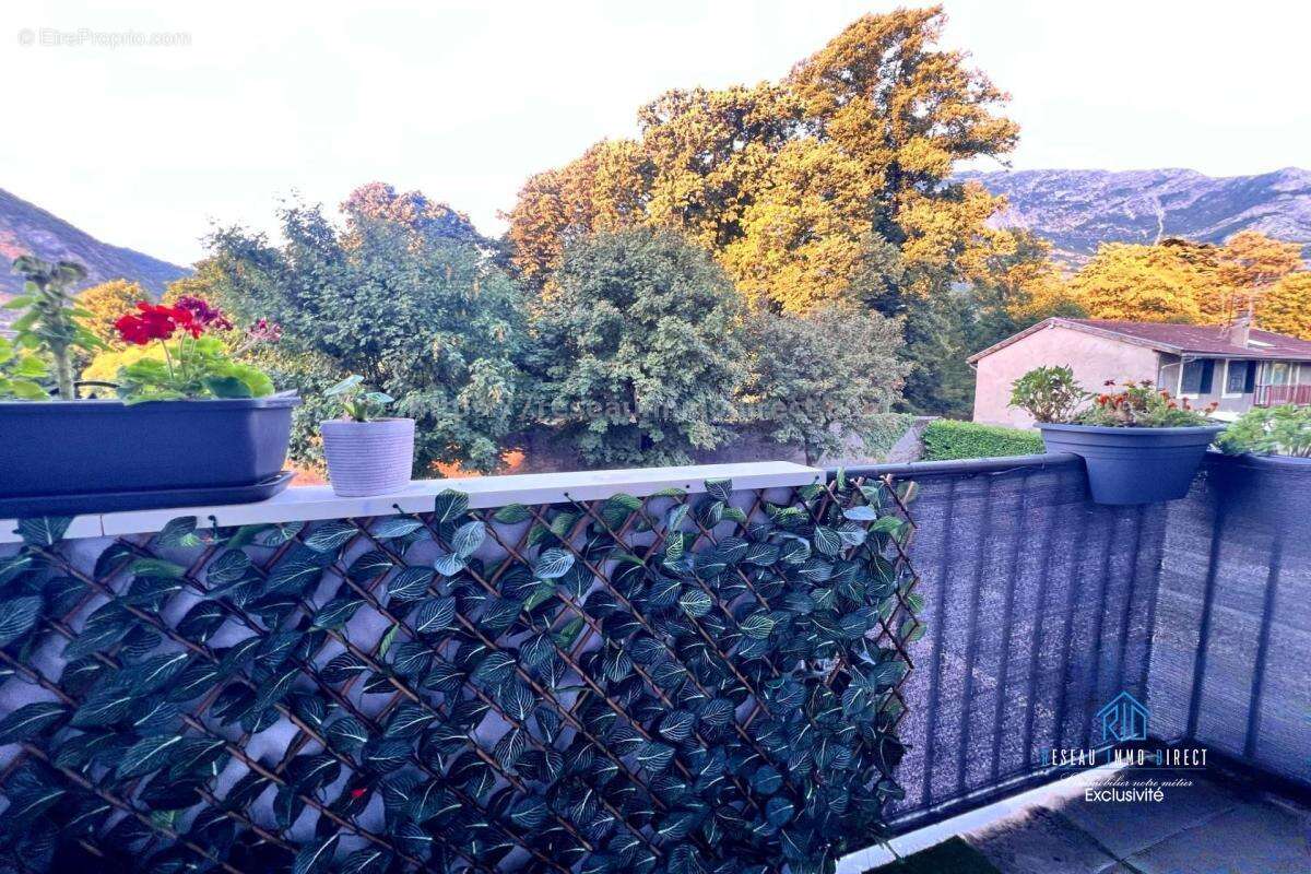 Appartement à SAINT-EGREVE