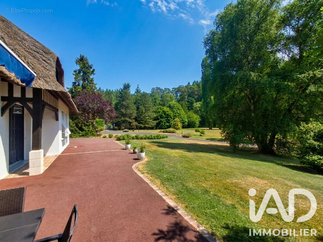 Maison 471 m² à Appeville-Annebault  - photo 3