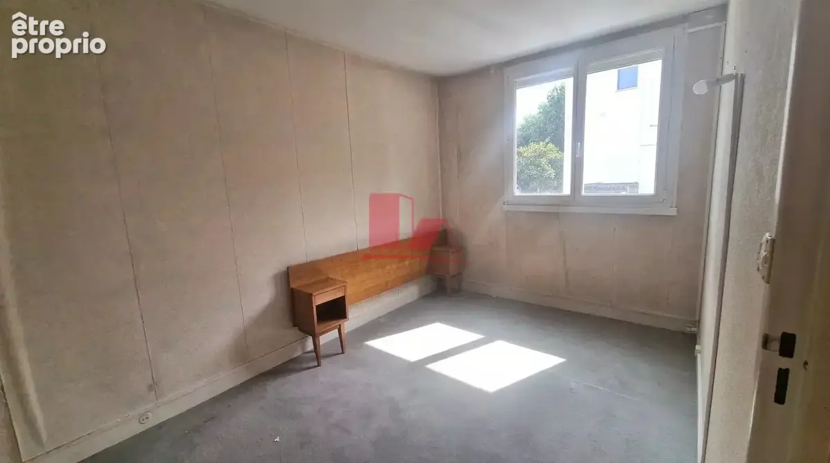 VANVES – Appartement 3 pièces de 51 m² à rénover – Métro et commerces à proximité - photo 5