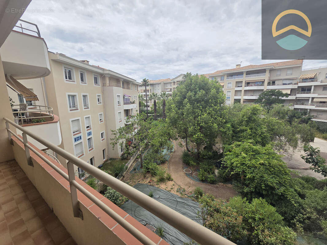 Appartement à HYERES