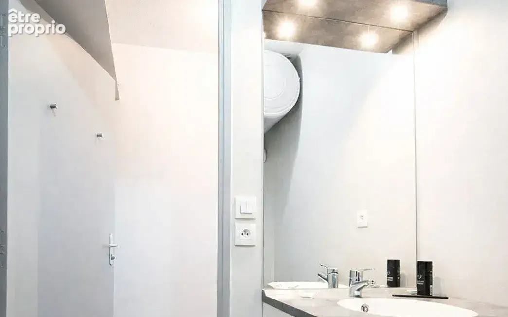 INVESTISSEMENT LOCATIF  Villeurbanne  Résidence Étudiante Nomad Campus Alasia  5.07 % de rentabilité - photo 5