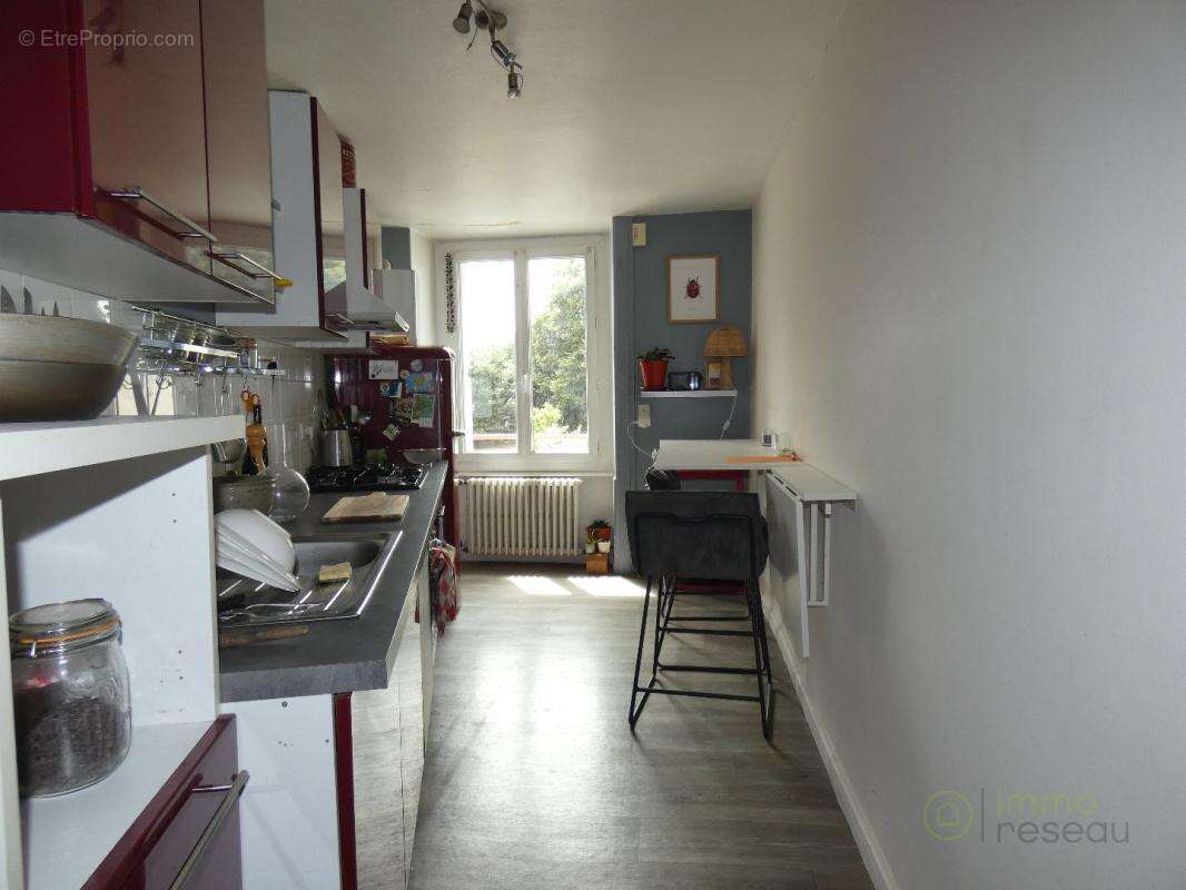 Maison 100 m² à Guingamp  - photo 7