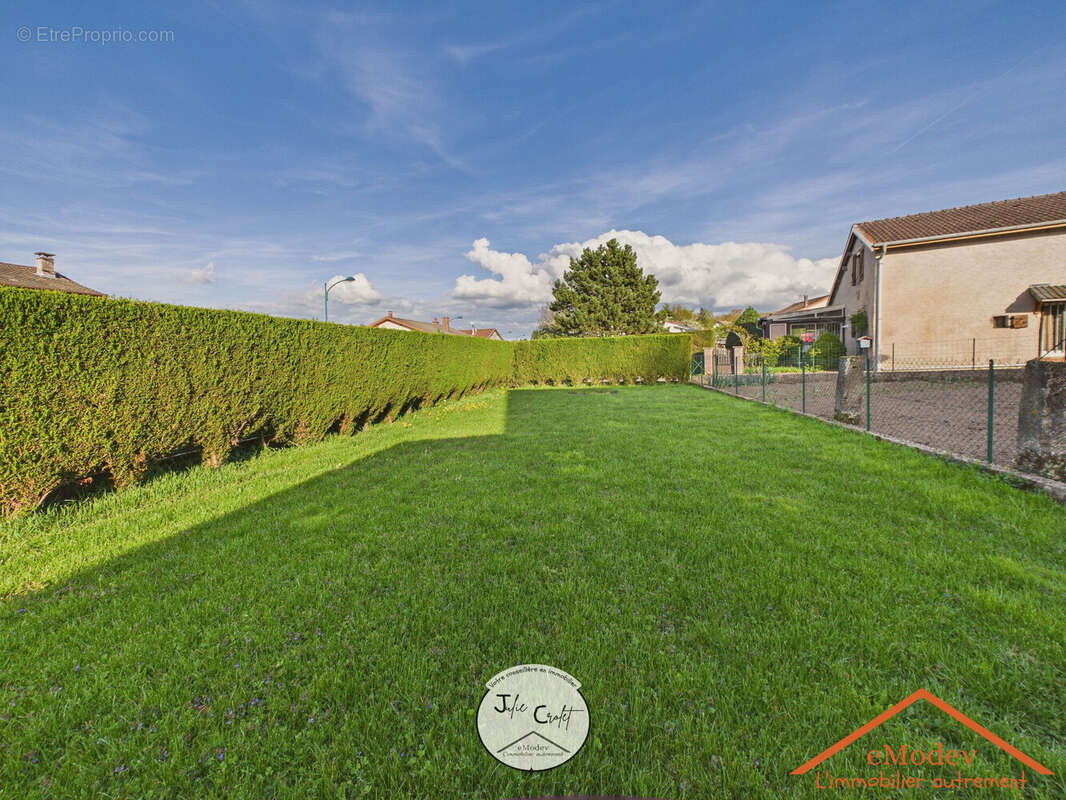 Maison 160 m² à Les Forges  - photo 2