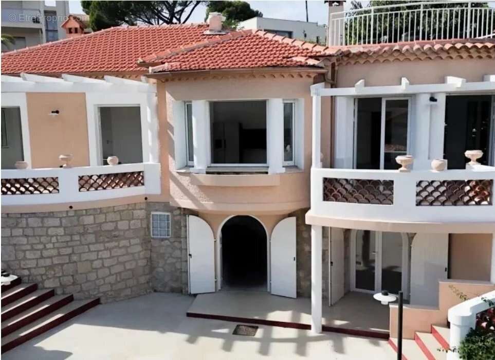 Maison à ANTIBES