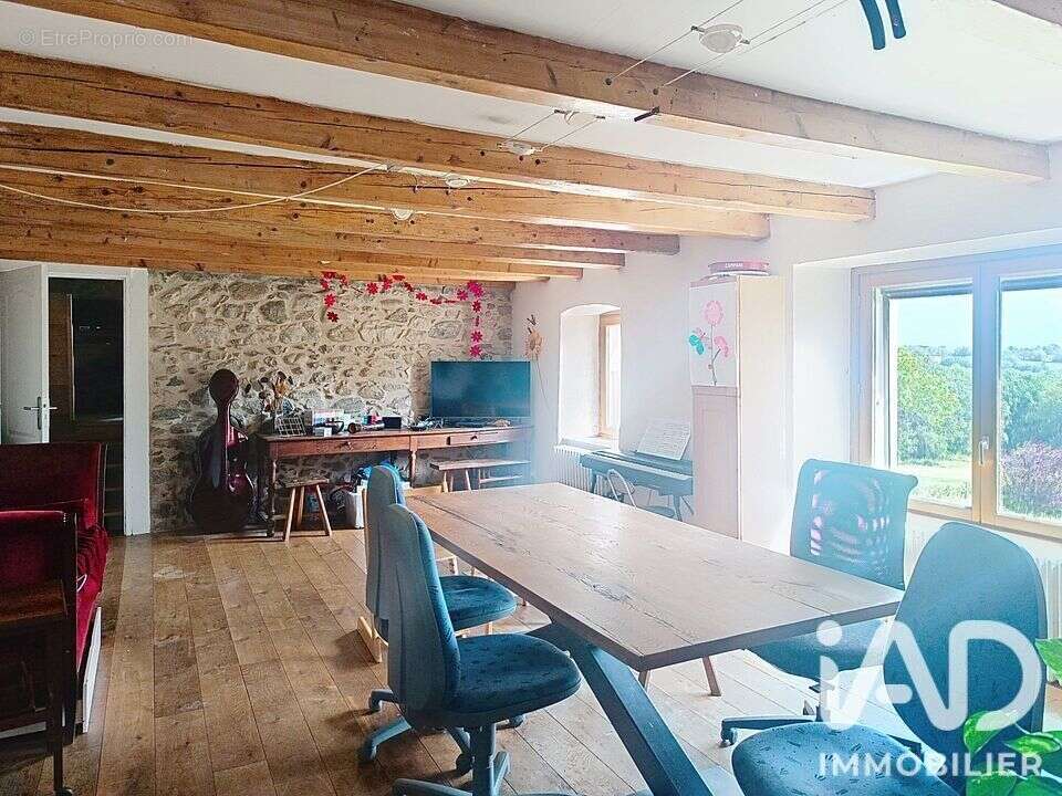 Maison 126 m² à Savigny  - photo 3