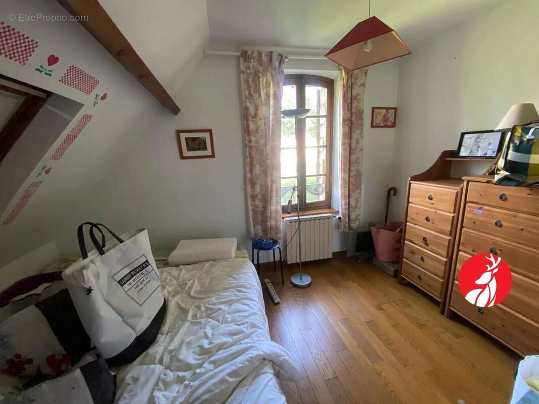 Maison à FLEURY-EN-BIERE