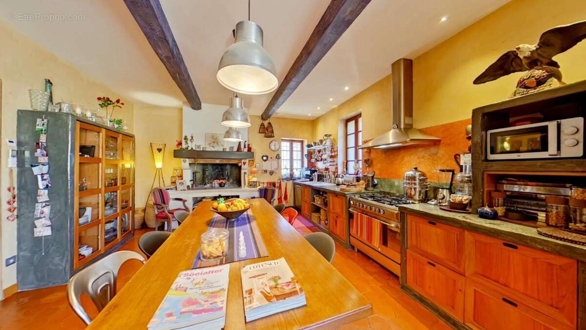 Maison à CUCUGNAN
