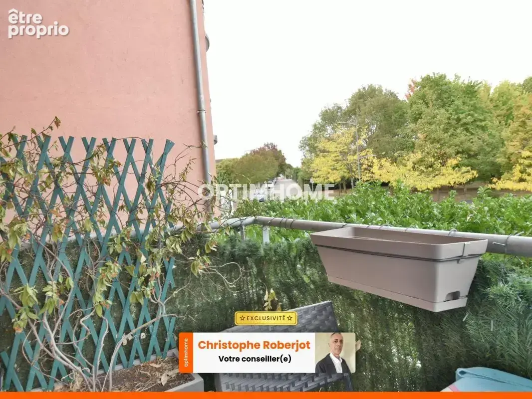 Joli appartement avec balcon et parking dans petite copropriété au pied de tous les commerces et transports de Châtenoy le royal - photo 11