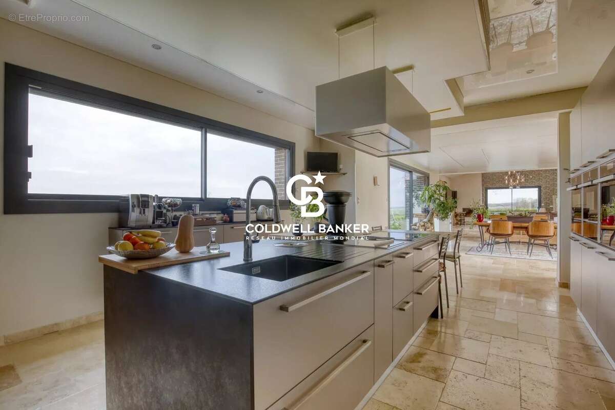 Maison à BLANGY-TRONVILLE