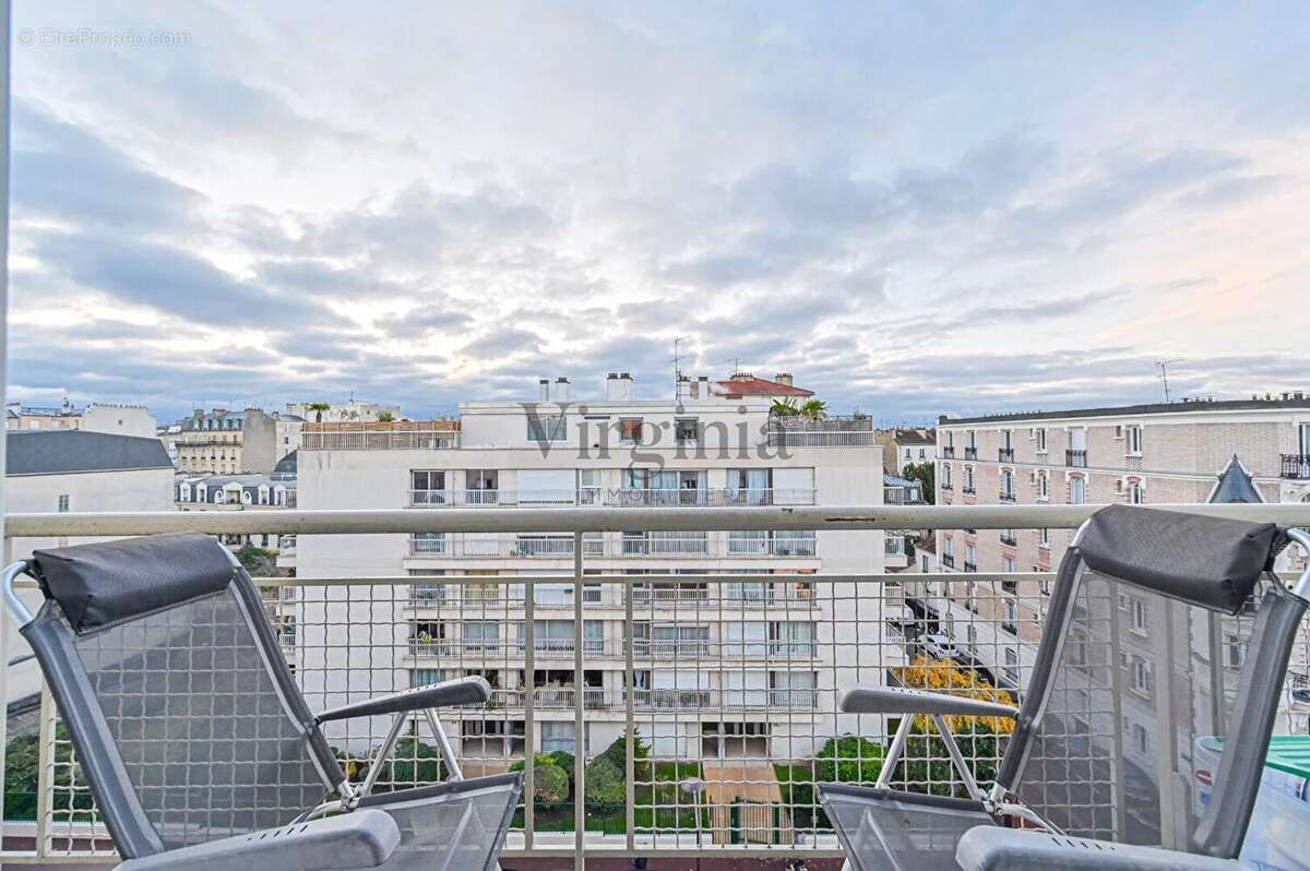 Appartement à CHARENTON-LE-PONT