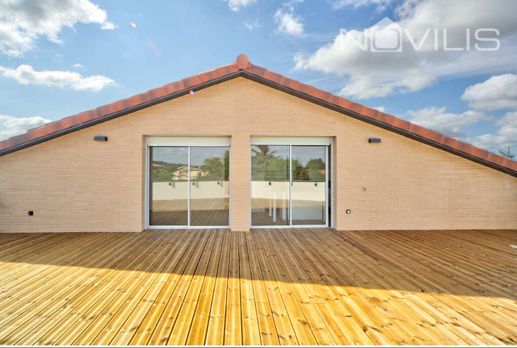 Appartement à BRUGUIERES