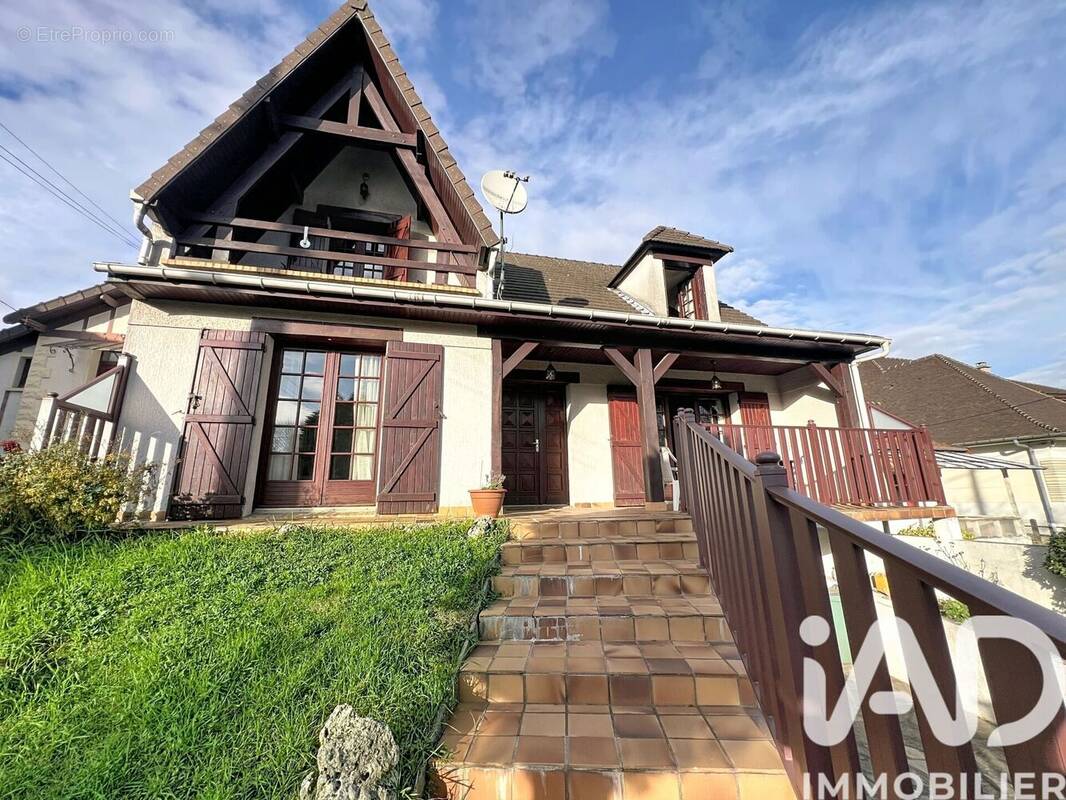 Photo 1 - Maison à VILLIERS-SUR-MARNE