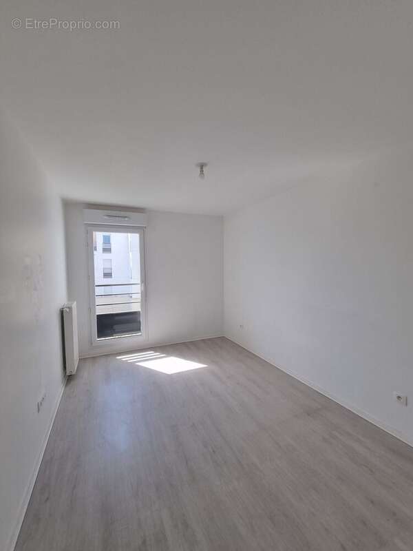 Appartement à ELANCOURT