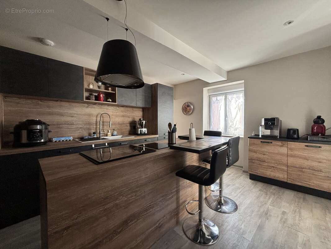 Maison à PONTCHARRA-SUR-TURDINE