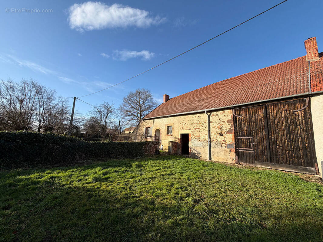 Maison à SAINT-DESIRE