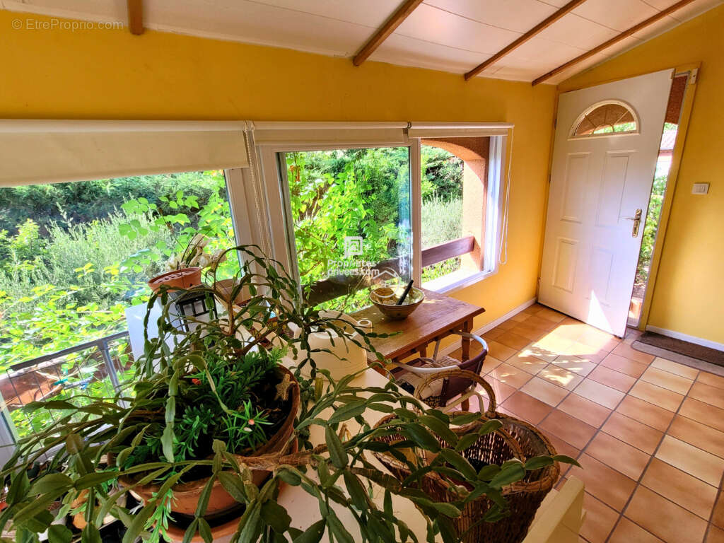 Maison à RUOMS