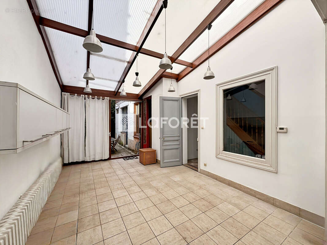 Bourgeoise 4 chambres, espace extérieur - photo 4