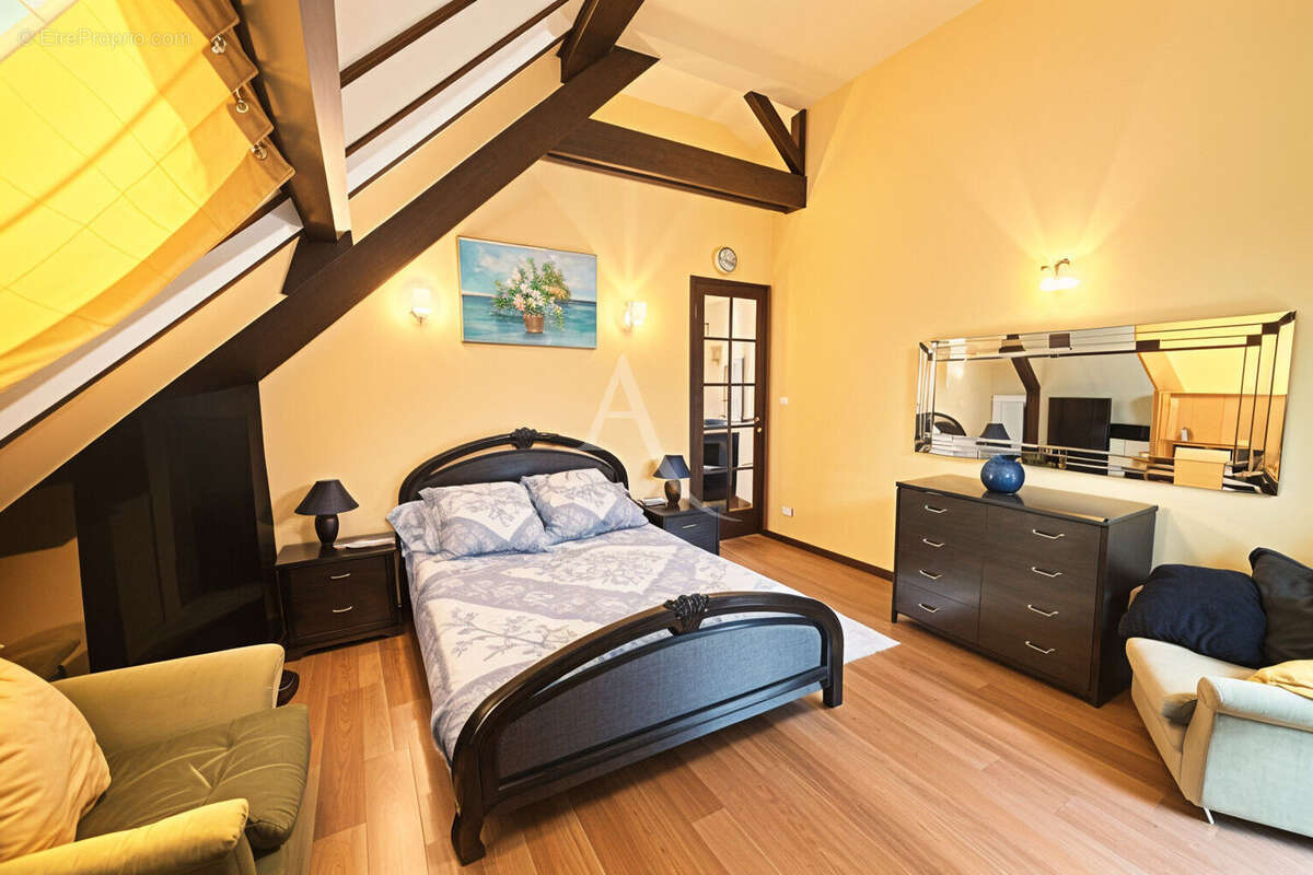 Maison à SERRIS
