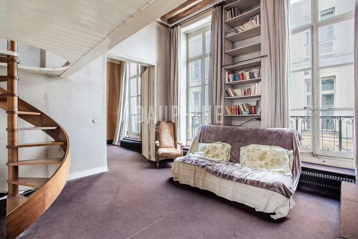 Appartement à PARIS-6E