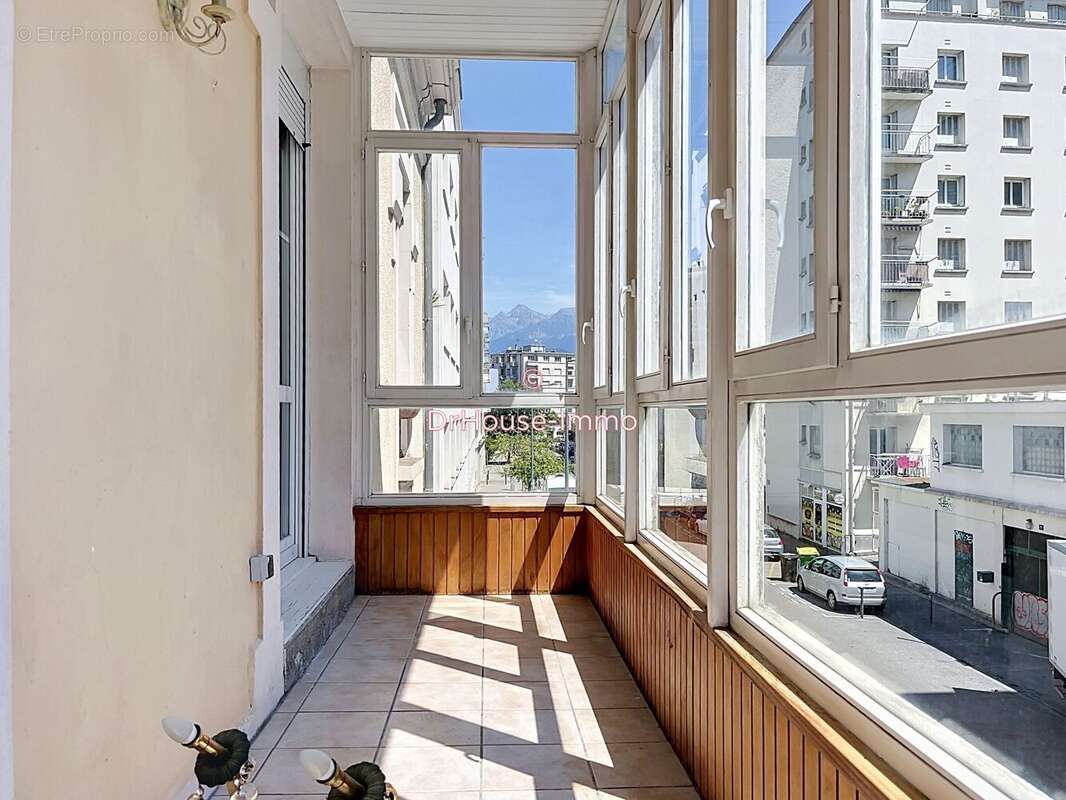 Appartement 103 m² à Grenoble  - photo 2
