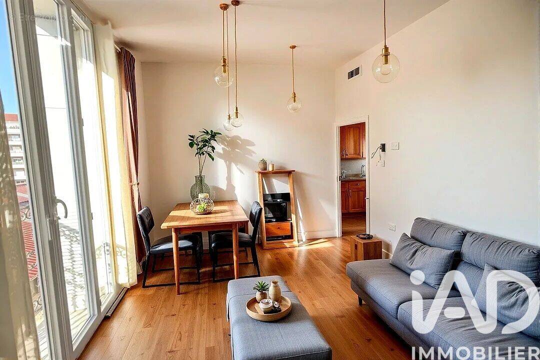 Photo 1 - Appartement à MARSEILLE-10E