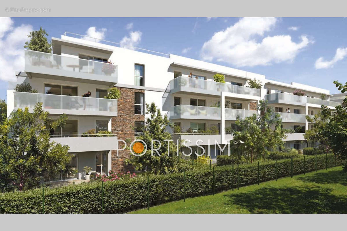 Appartement à SAINT-LAURENT-DU-VAR