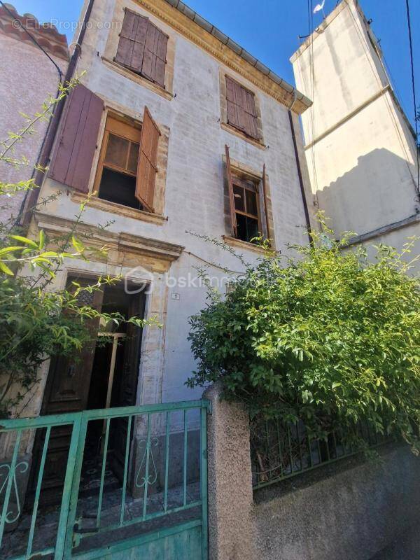 Maison à SAINT-JEAN-DE-BARROU