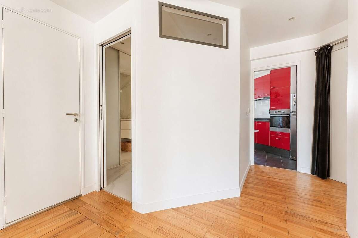 Appartement à PARIS-11E