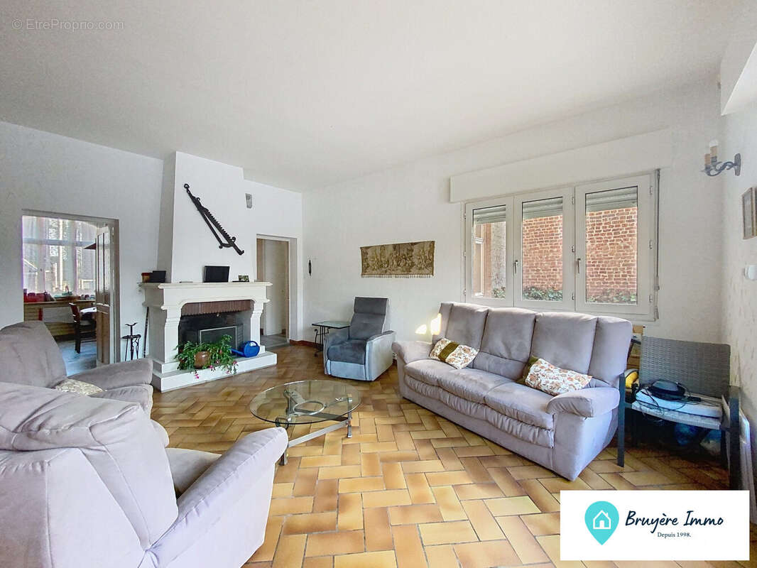 Maison à AULNOYE-AYMERIES