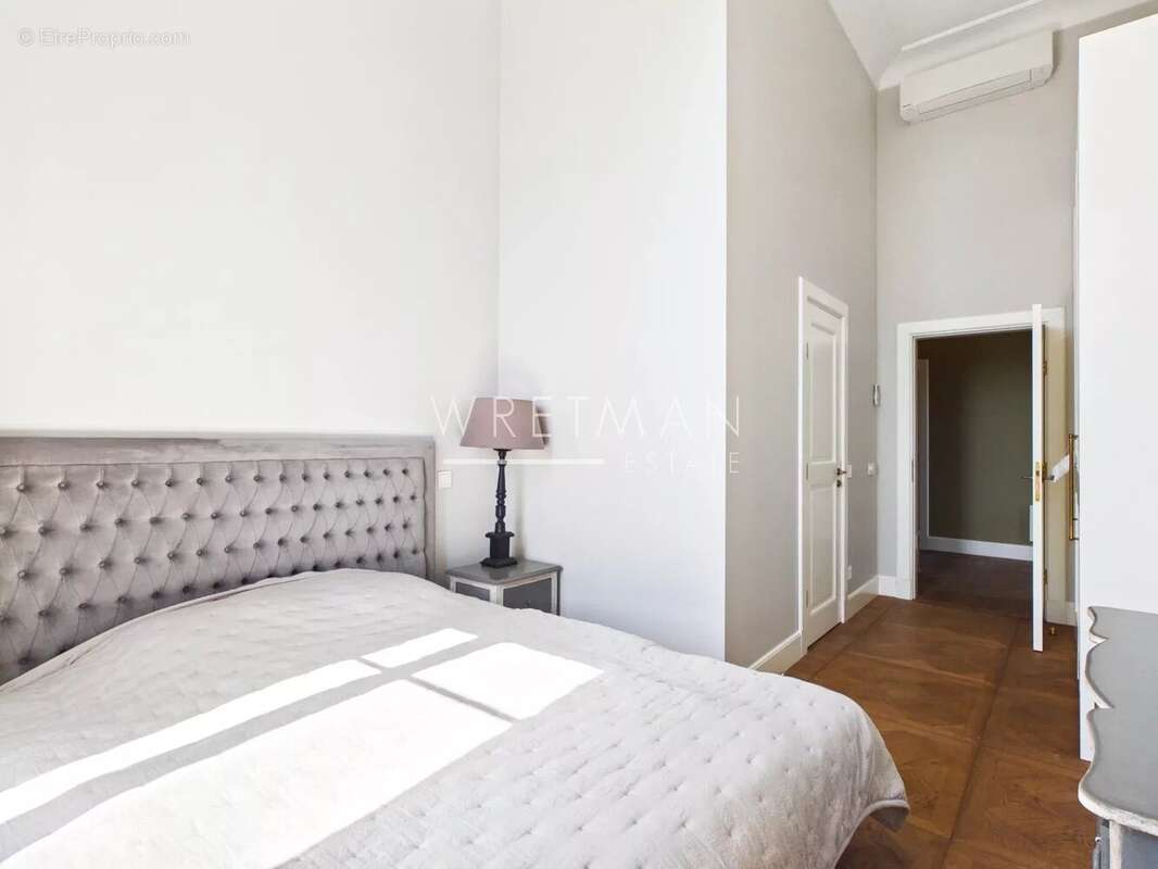 Appartement à ROQUEBRUNE-CAP-MARTIN