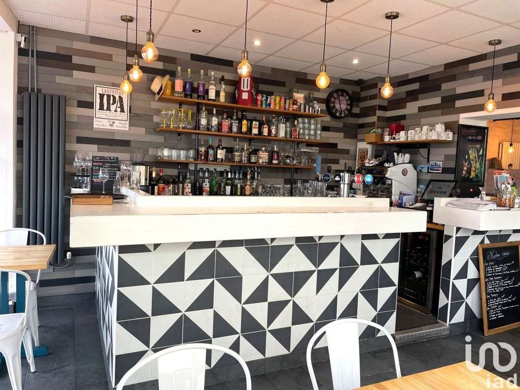 Photo 4 - Commerce à LA BOUILLE