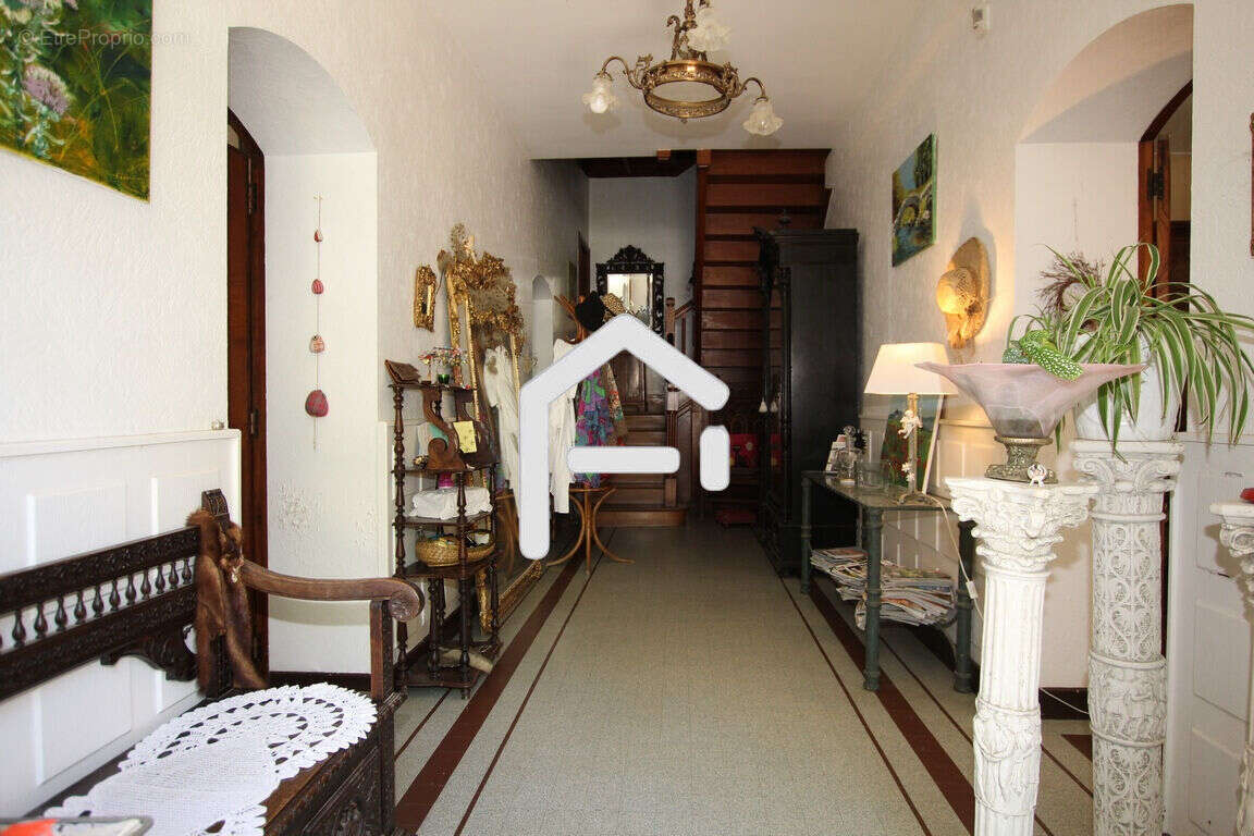 Maison 216 m² à Lezat-Sur-Leze  - photo 3