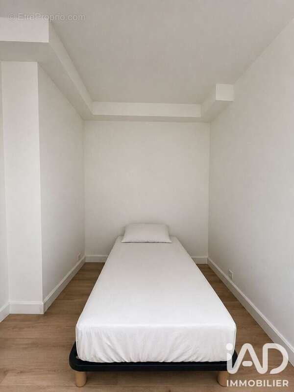 Appartement 52 m² à Paris-15e  - photo 6