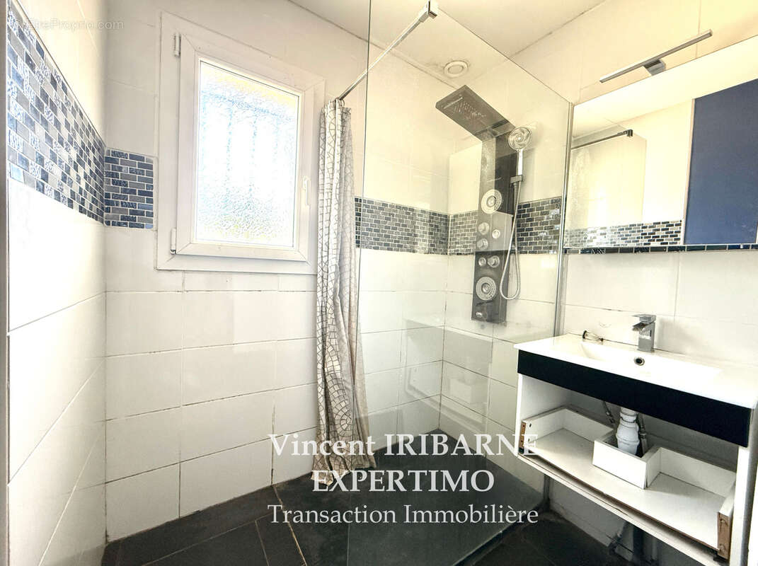 Maison à LA CHAPELLE-DES-POTS