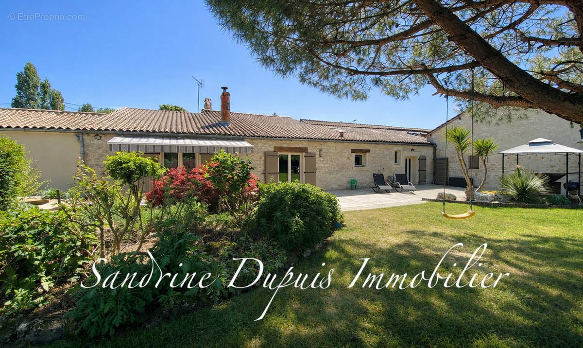Maison à CHERMIGNAC