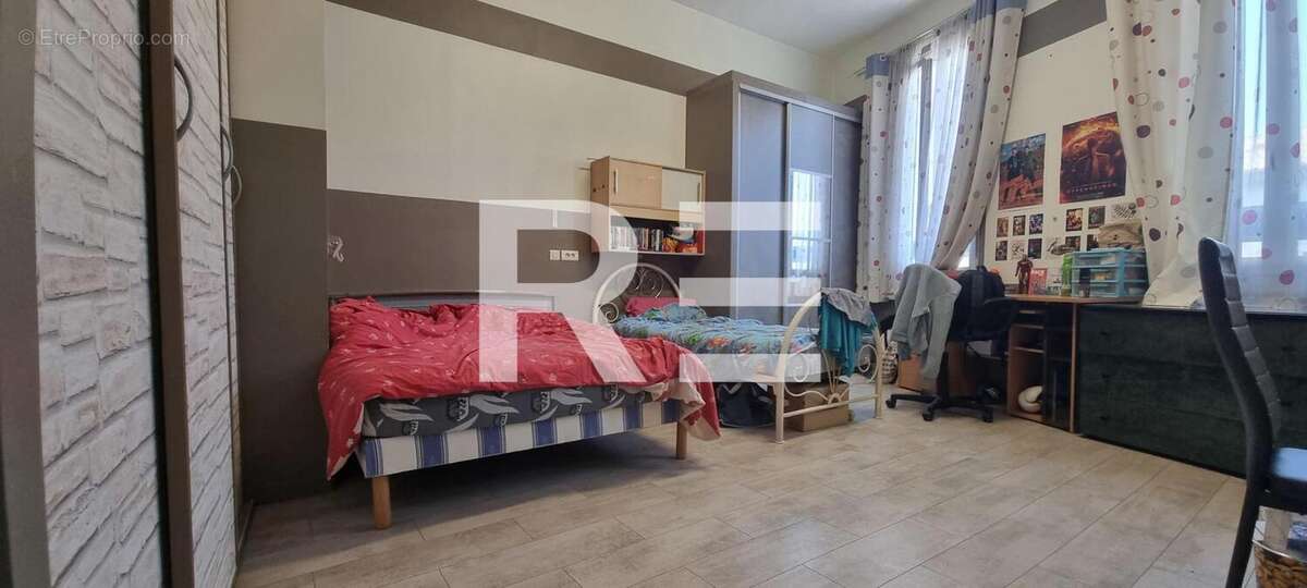 Appartement à LUNEL