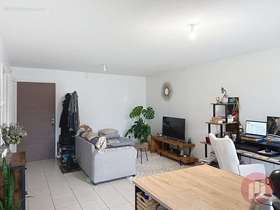 Appartement à COUZEIX