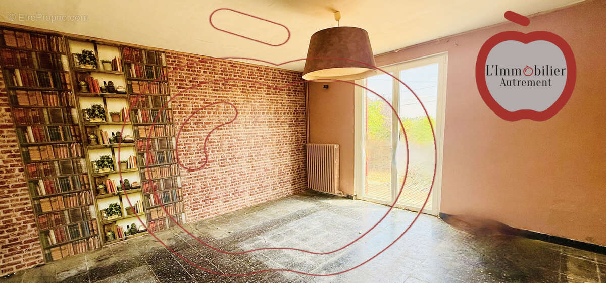 Propriete de caractere :  2 maisons avec dependances a renover - 1 h 15 de paris - photo 5