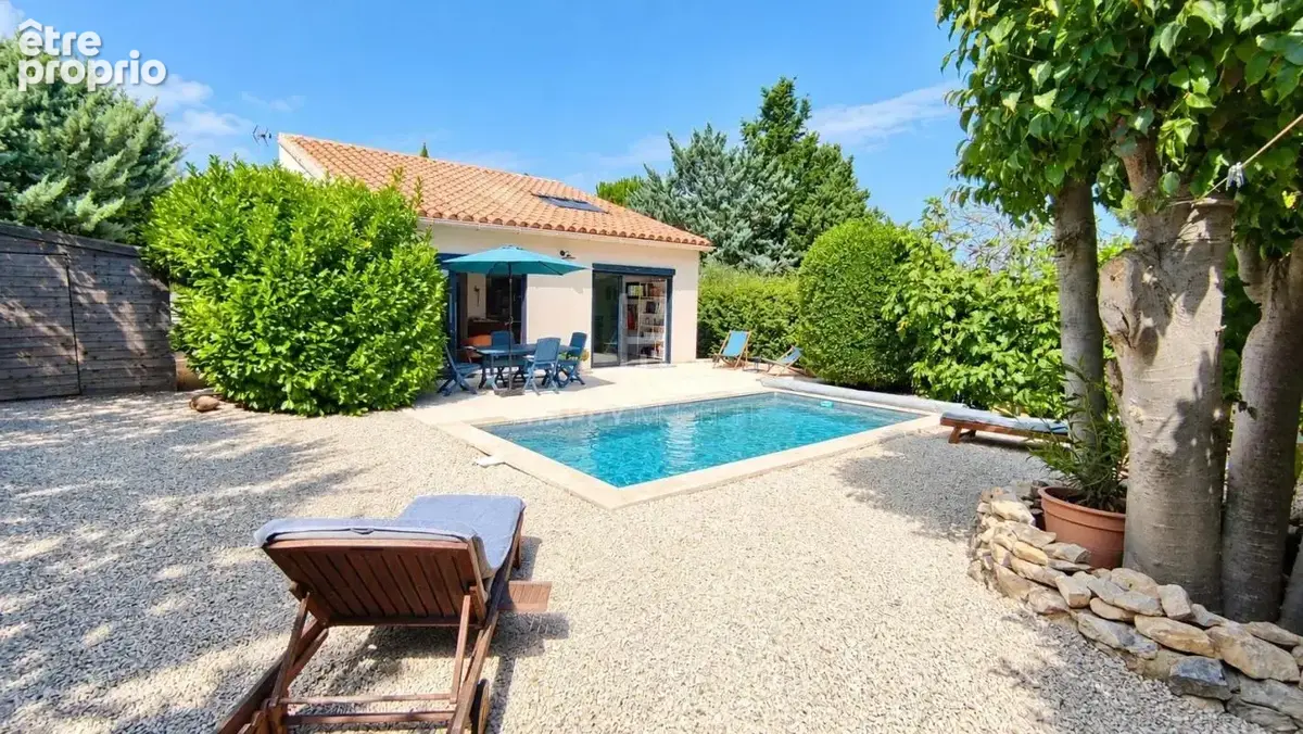 Maison à FONTVIEILLE
