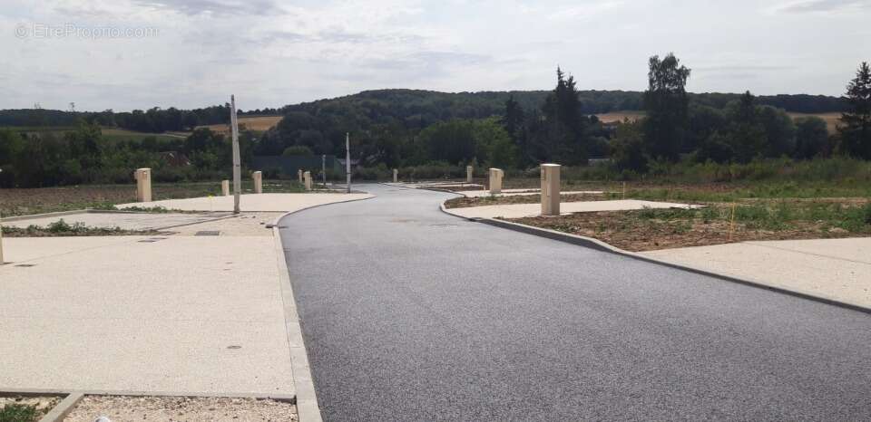 Terrain à CRIQUEBEUF-SUR-SEINE