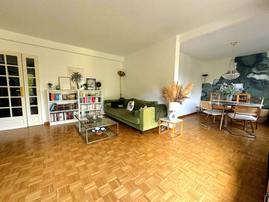 Appartement à MARSEILLE-9E