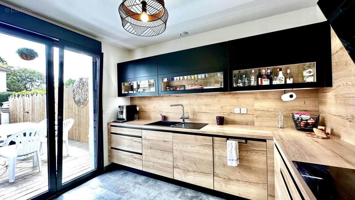 Maison à MONTIGNY-SUR-LOING