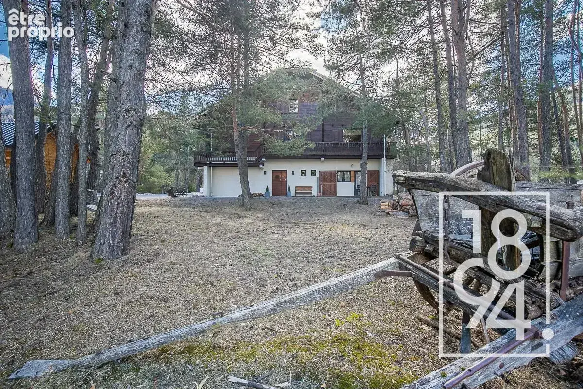Chalet T12 à vendre Uvernet-Fours 04 (04400)  334 m²  Terrasses, Jardin  - photo 22