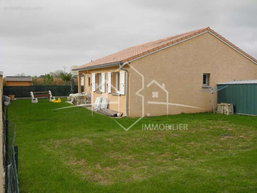 Maison à SAINT-SORLIN-EN-VALLOIRE