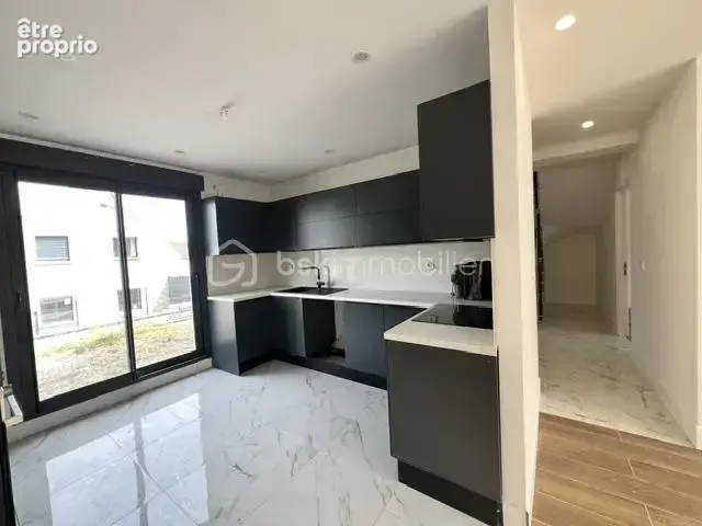 Maison familiale moderne, 140m2 habitable, 5 chambres, terrain 539m2 - photo 5