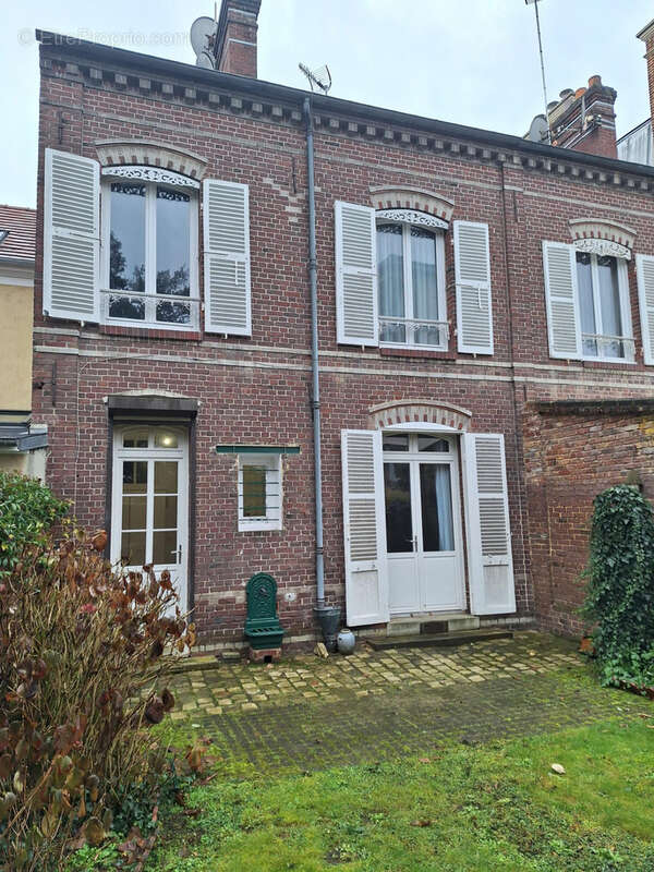 Maison à BEAUVAIS